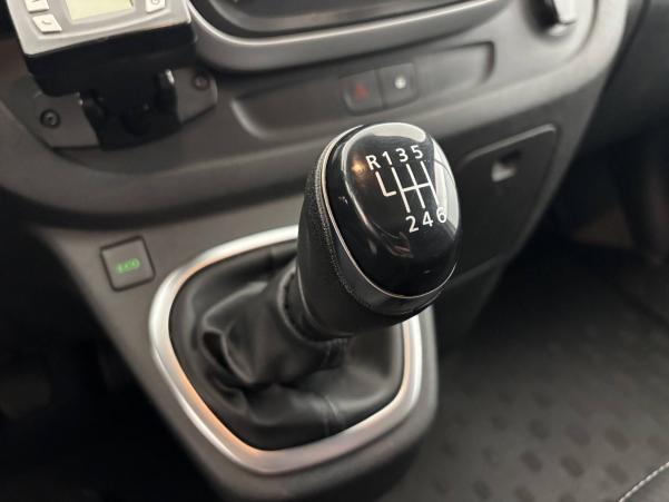 Vente en ligne Renault Trafic 3 Fourgon TRAFIC FGN L1H1 FRIGORIFIQUE 1200 KG DCI 120 au prix de 27 990 €