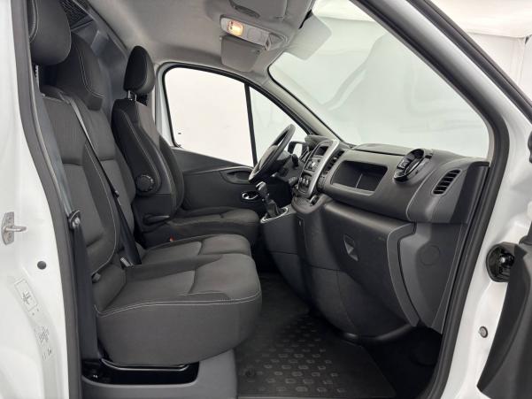 Vente en ligne Renault Trafic 3 Fourgon TRAFIC FGN L1H1 FRIGORIFIQUE 1200 KG DCI 120 au prix de 27 990 €
