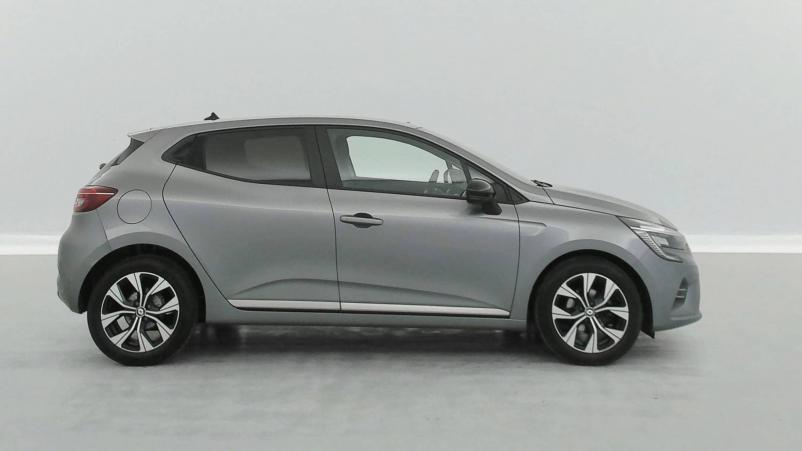 Vente en ligne Renault Clio 5 Clio TCe 90 au prix de 15 990 €