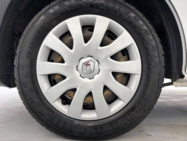 Vente en ligne Renault Trafic 3 Fourgon TRAFIC FGN L1H1 FRIGORIFIQUE 1200 KG DCI 120 au prix de 27 990 €