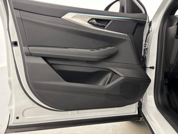 Vente en ligne Renault Austral  E-Tech hybrid 200 au prix de 34 990 €