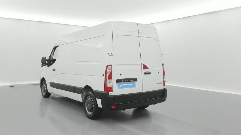 Vente en ligne Renault Master 3 Fourgon MASTER FGN TRAC F3500 L2H2 DCI 135 au prix de 22 990 €