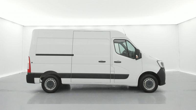 Vente en ligne Renault Master 3 Fourgon MASTER FGN TRAC F3500 L2H2 DCI 135 au prix de 24 590 €