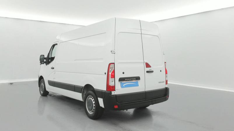 Vente en ligne Renault Master 3 Fourgon MASTER FGN TRAC F3500 L2H2 DCI 135 au prix de 24 590 €