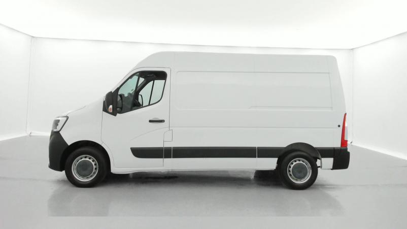 Vente en ligne Renault Master 3 Fourgon MASTER FGN TRAC F3500 L2H2 DCI 135 au prix de 24 590 €