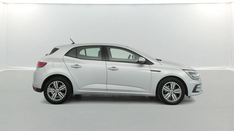 Vente en ligne Renault Megane 4  Blue dCi 115 EDC au prix de 21 590 €