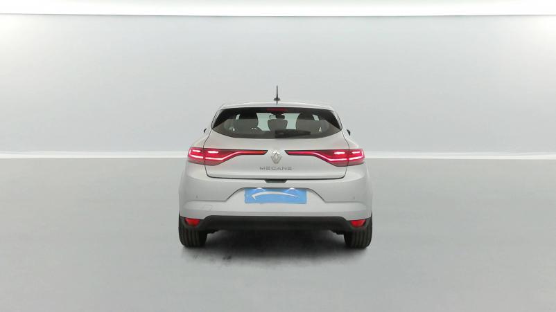 Vente en ligne Renault Megane 4  Blue dCi 115 EDC au prix de 21 590 €