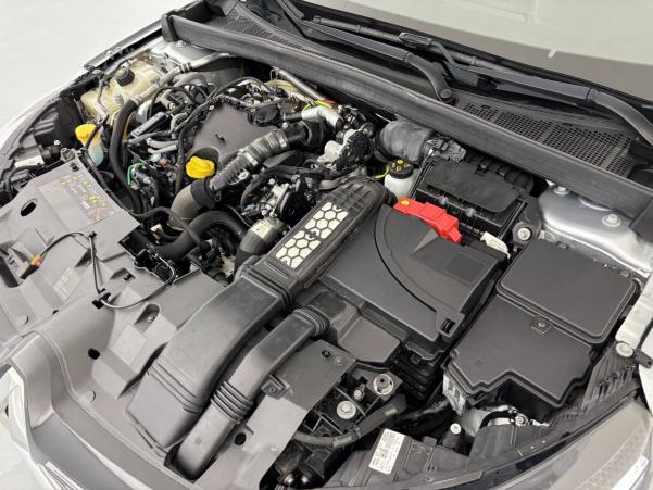 Vente en ligne Renault Megane 4  Blue dCi 115 EDC au prix de 21 590 €