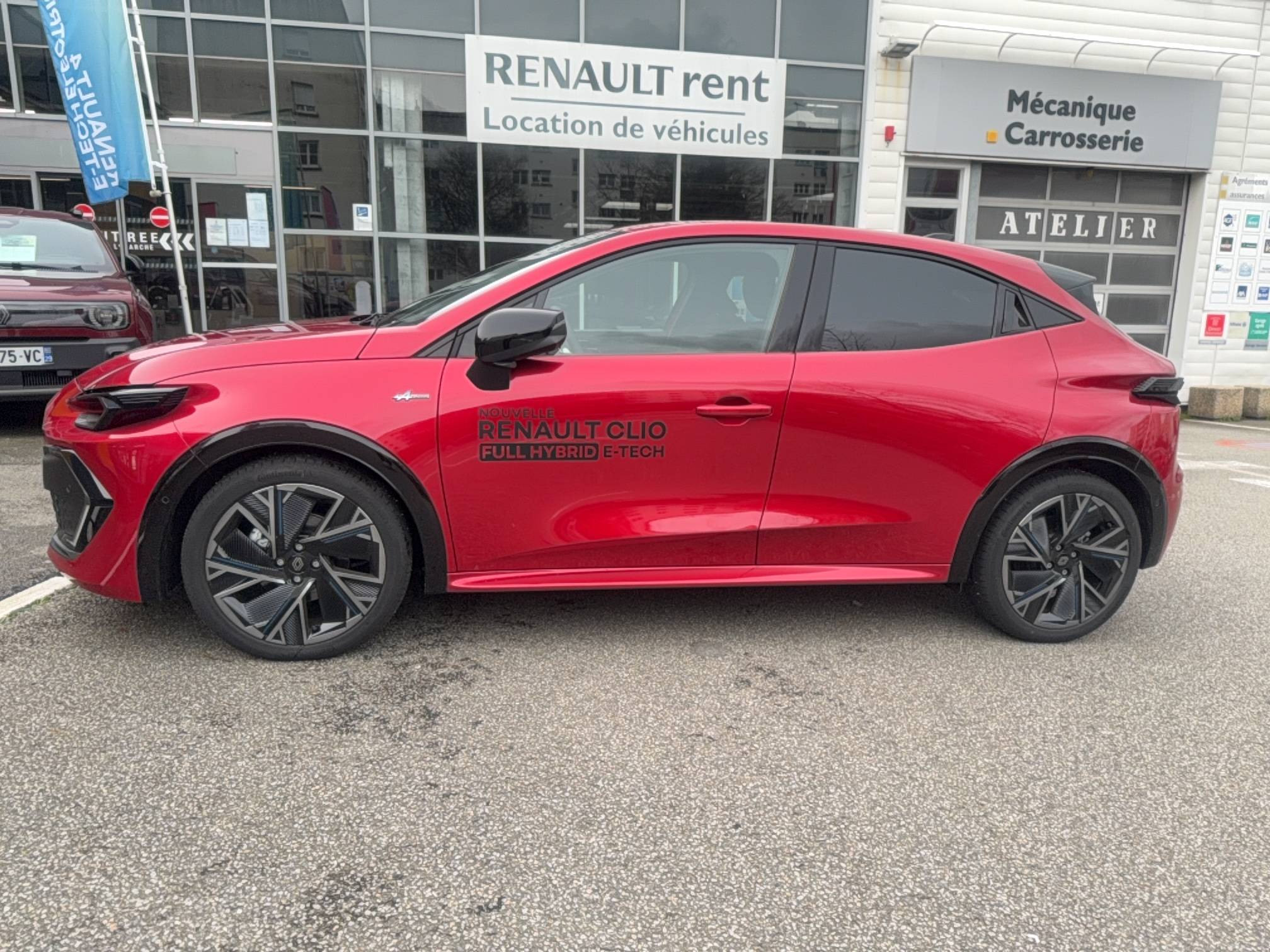 Vente en ligne Renault Clio 6 Clio E-Tech full hybrid 160 ch au prix de 28 990 €