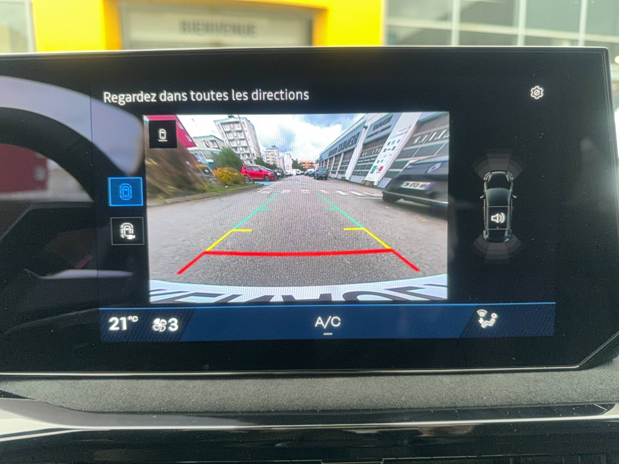 Vente en ligne Renault Clio 6 Clio E-Tech full hybrid 160 ch au prix de 28 990 €