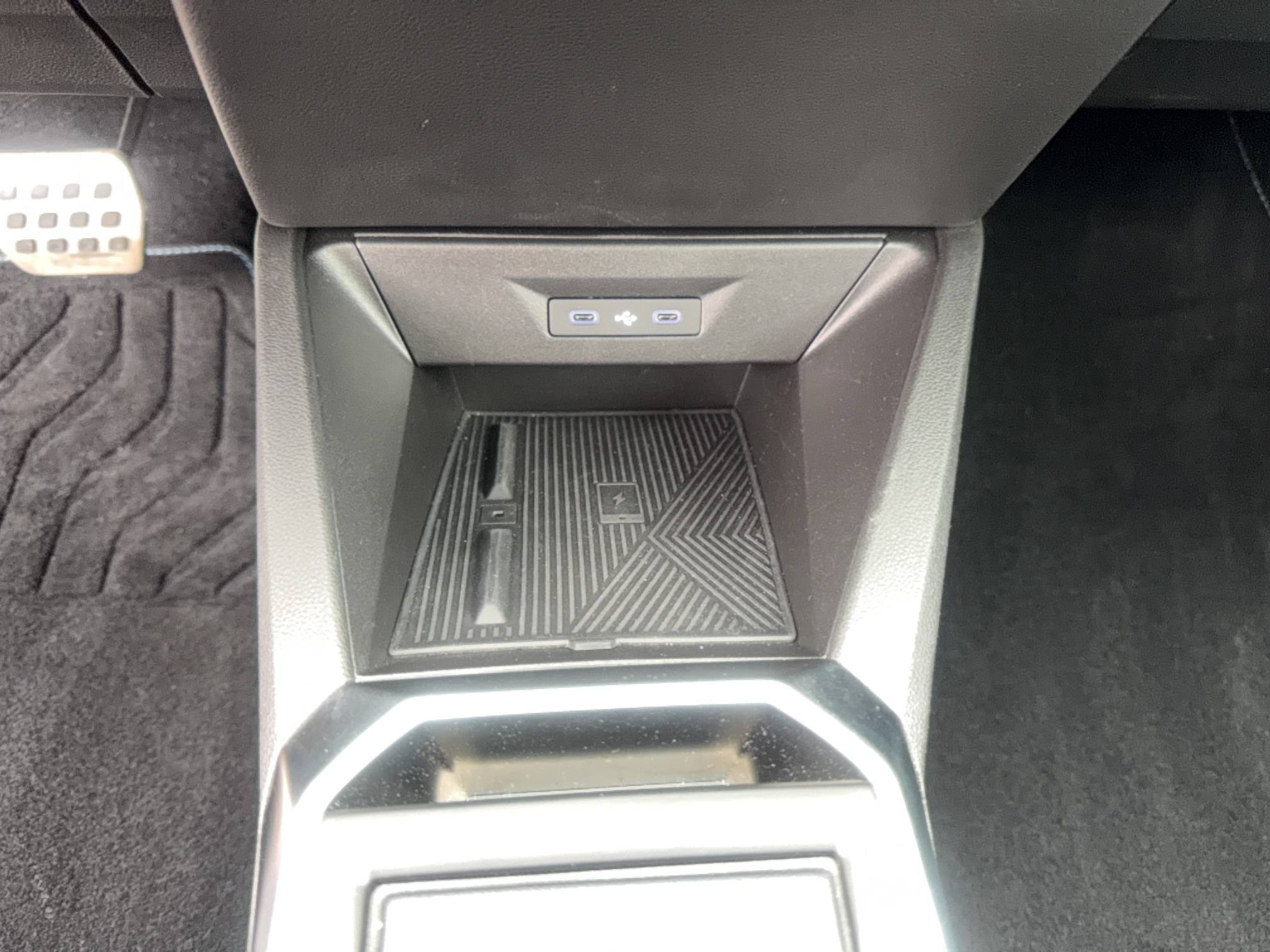 Vente en ligne Renault Clio 6 Clio E-Tech full hybrid 160 ch au prix de 28 990 €