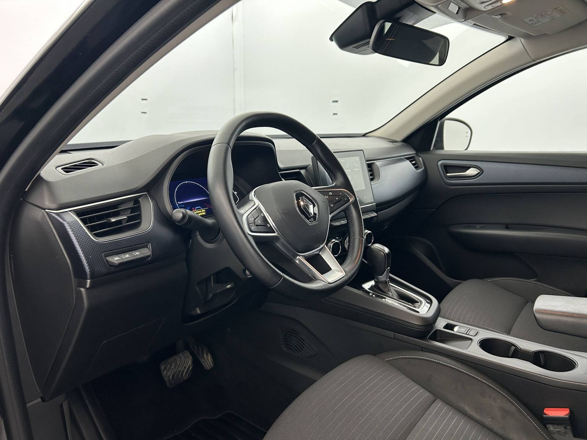 Vente en ligne Renault Arkana  E-Tech 145 au prix de 18 990 €