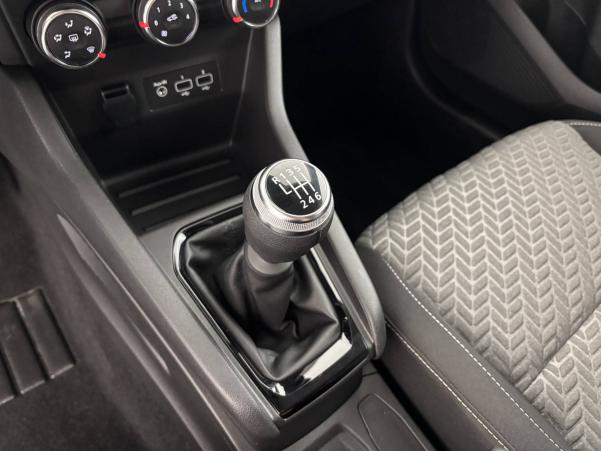 Vente en ligne Renault Clio 5 Clio TCe 90 au prix de 15 390 €