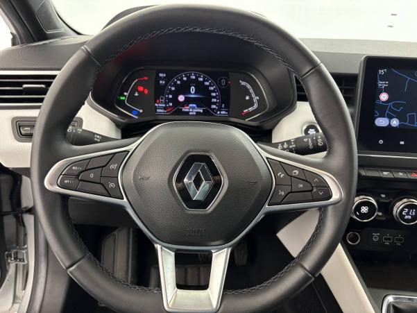 Vente en ligne Renault Clio 5 Clio TCe 90 - 21N au prix de 14 290 €