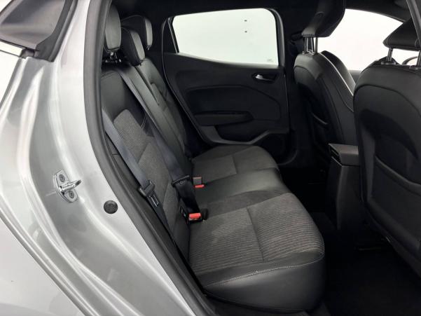 Vente en ligne Renault Clio 5 Clio TCe 90 - 21N au prix de 14 290 €