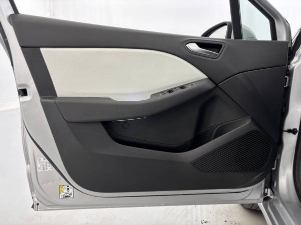 Vente en ligne Renault Clio 5 Clio TCe 90 - 21N au prix de 14 290 €
