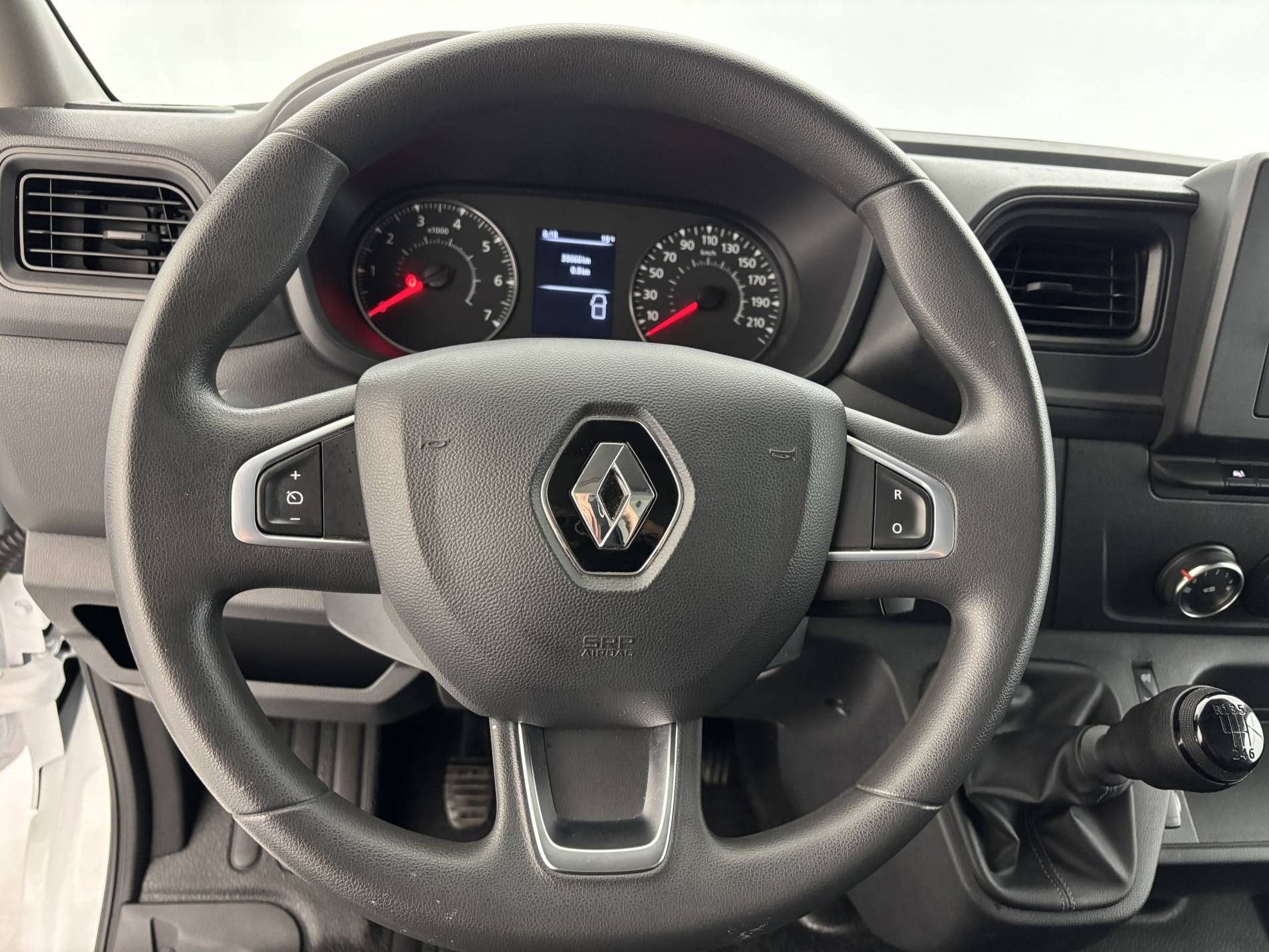 Vente en ligne Renault Master Fourgon MASTER FGN TRAC F3500 L2H2 BLUE DCI 135 au prix de 23 990 €