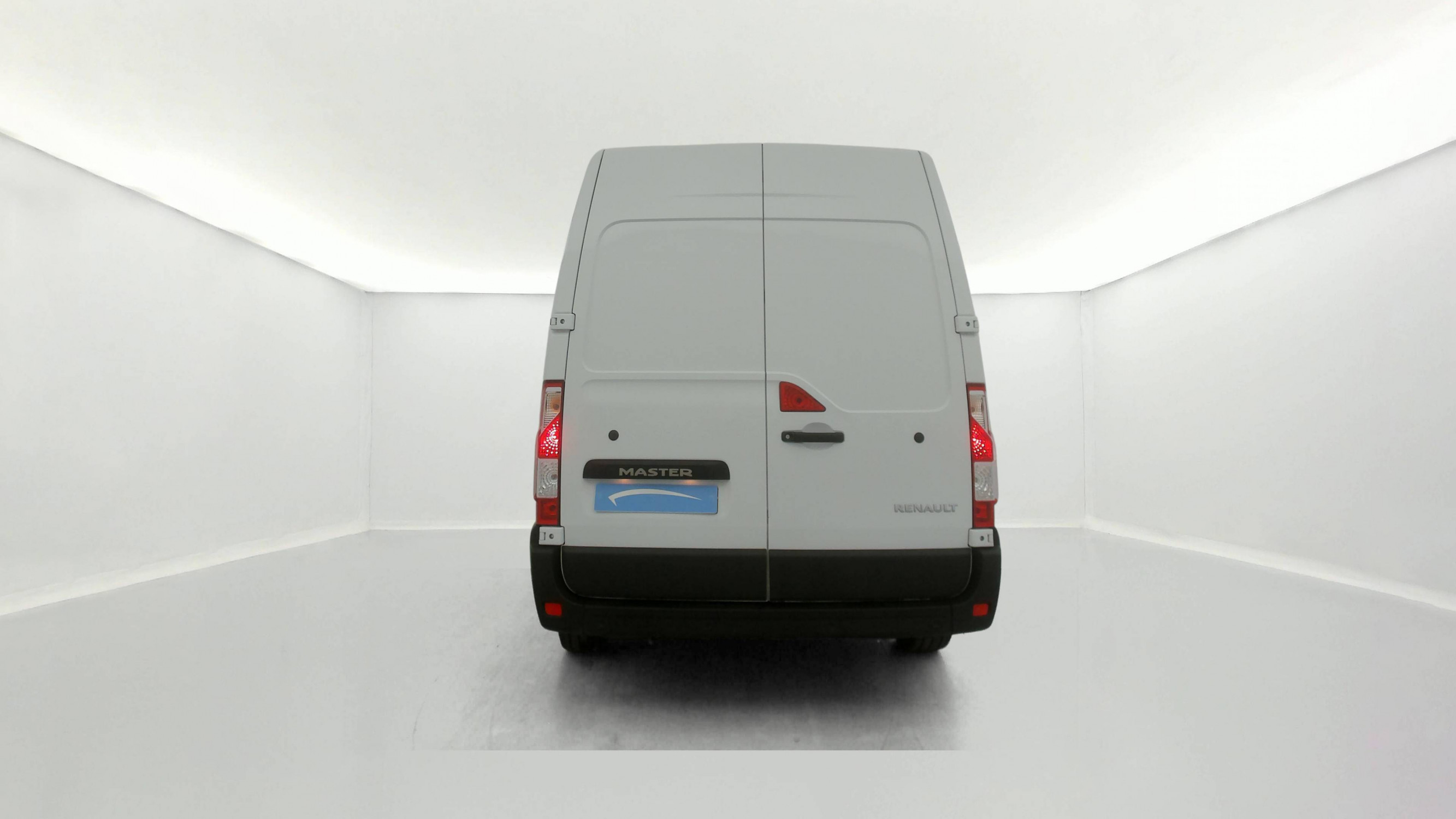 Vente en ligne Renault Master Fourgon MASTER FGN TRAC F3500 L2H2 BLUE DCI 135 au prix de 24 890 €
