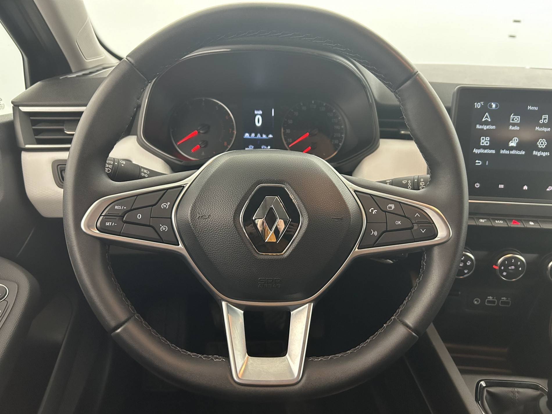 Vente en ligne Renault Clio 5 Clio TCe 90 au prix de 15 390 €