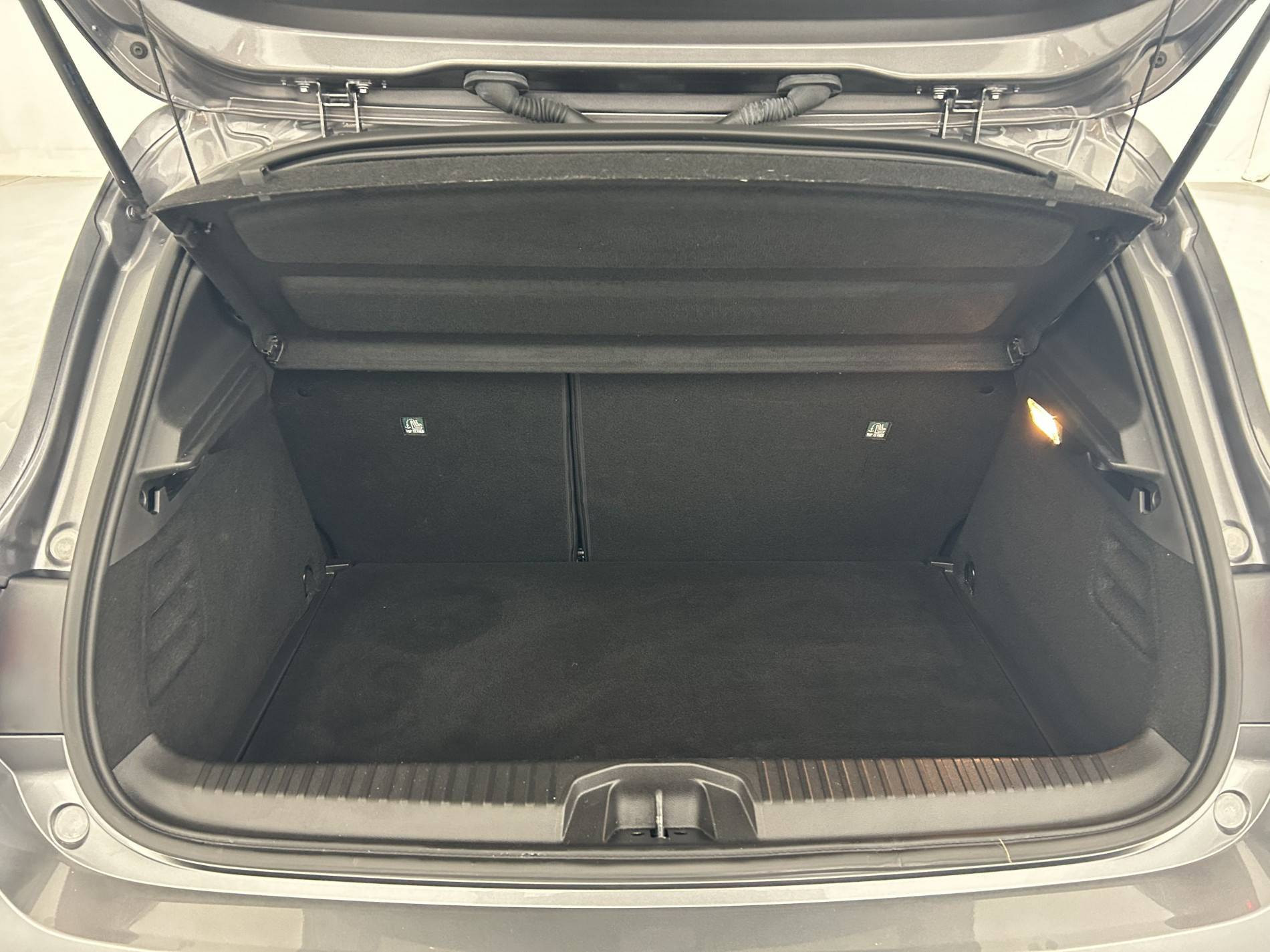 Vente en ligne Renault Clio 5 Clio TCe 90 au prix de 15 590 €