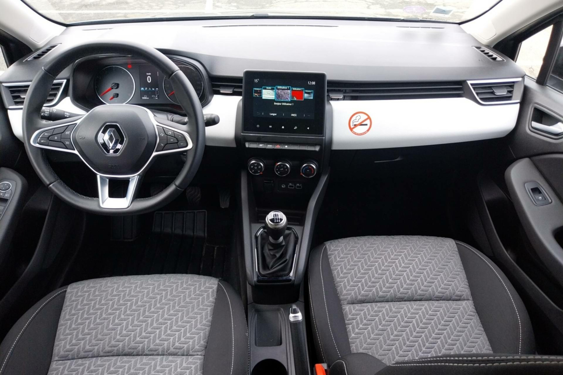 Vente en ligne Renault Clio 5 Clio TCe 90 au prix de 15 390 €