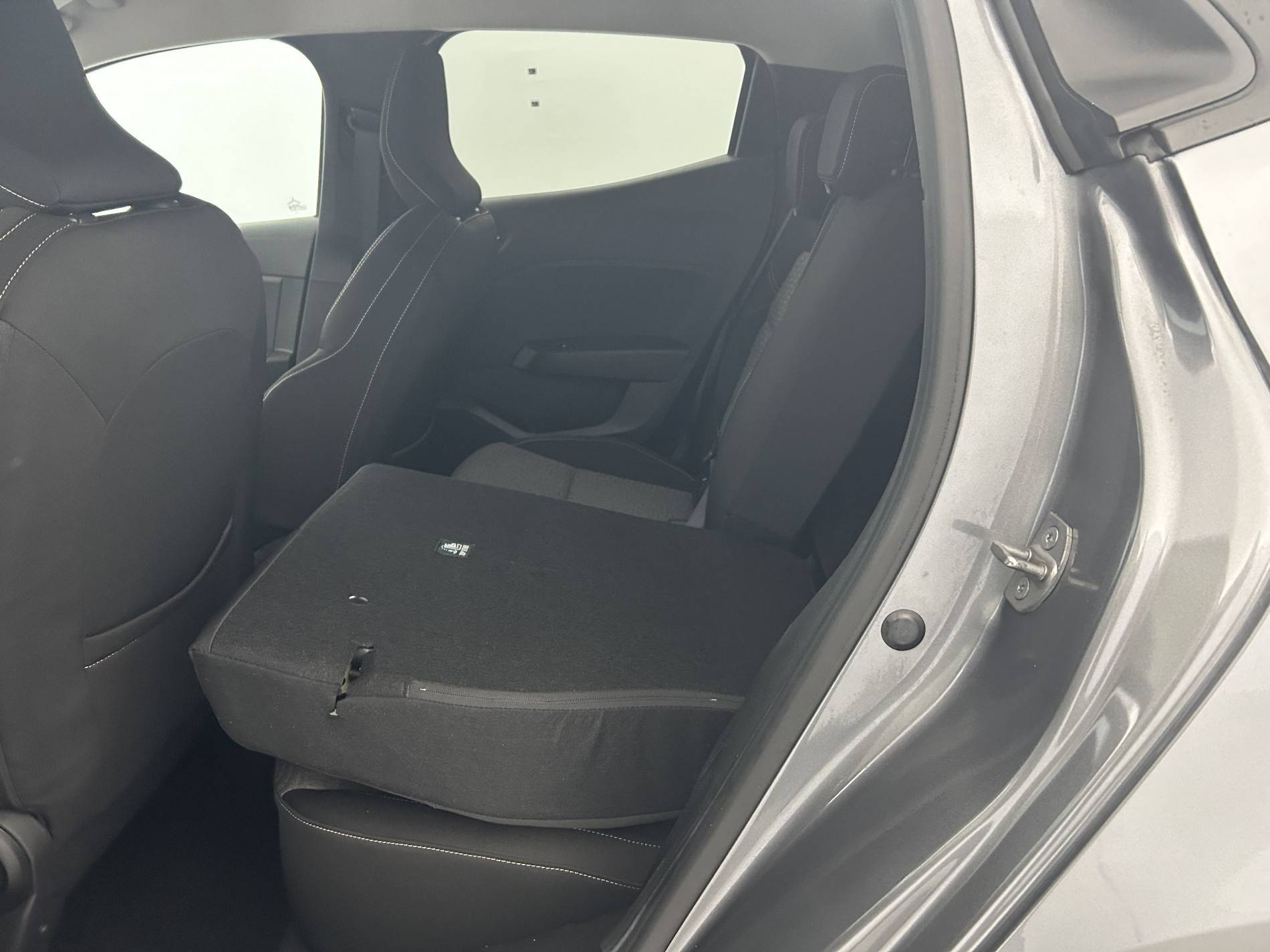 Vente en ligne Renault Clio 5 Clio TCe 90 au prix de 15 390 €