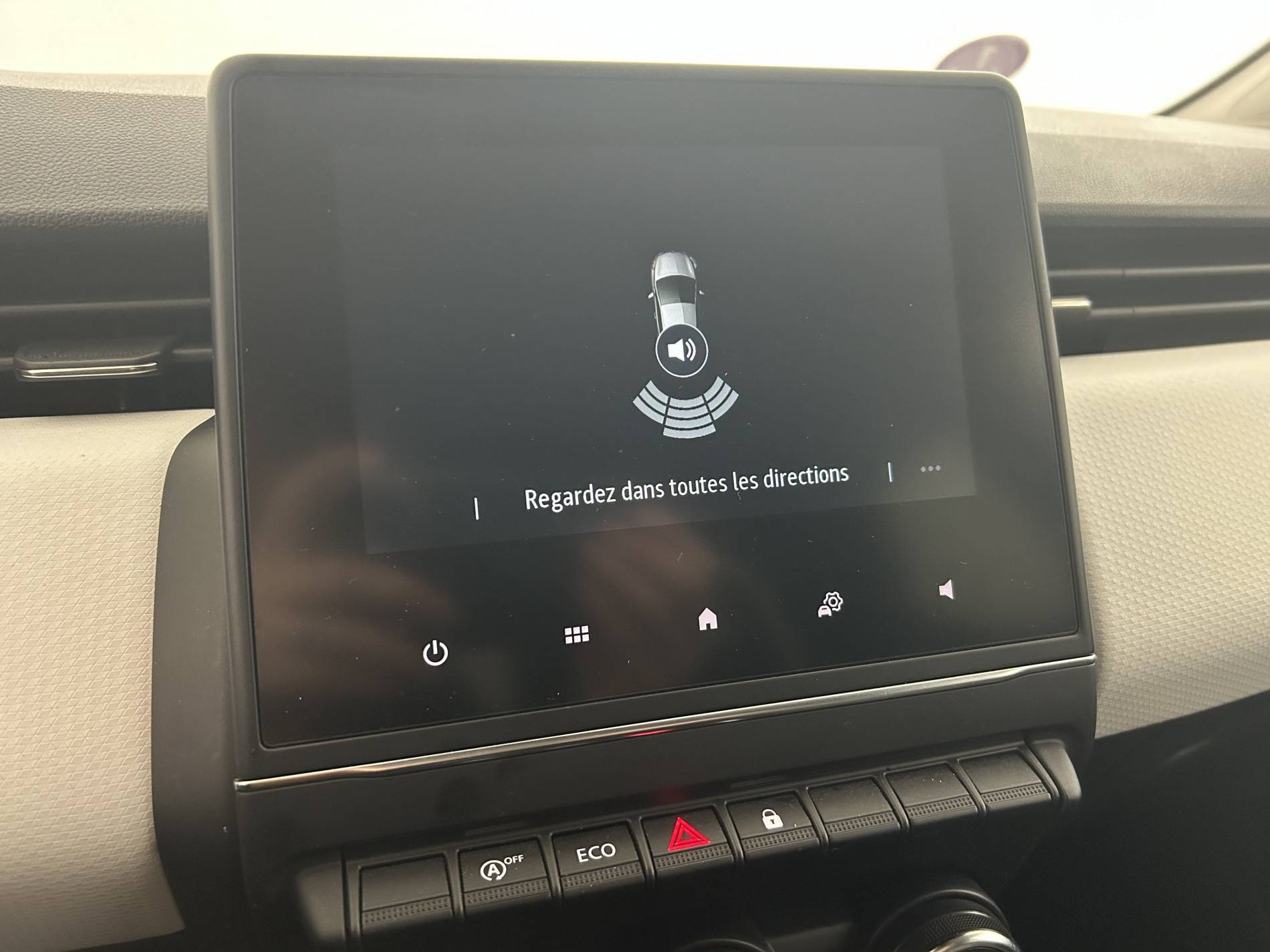 Vente en ligne Renault Clio 5 Clio TCe 90 au prix de 15 390 €