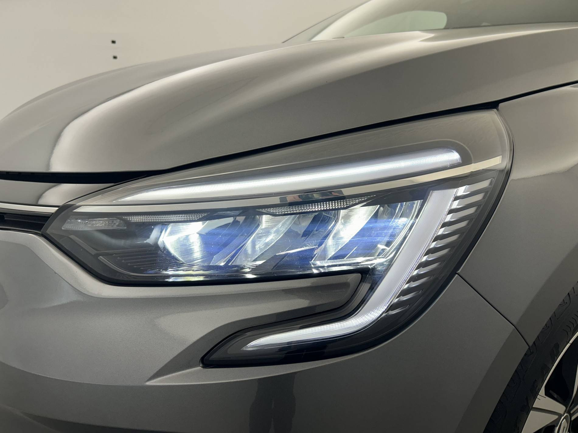 Vente en ligne Renault Clio 5 Clio TCe 90 au prix de 15 590 €