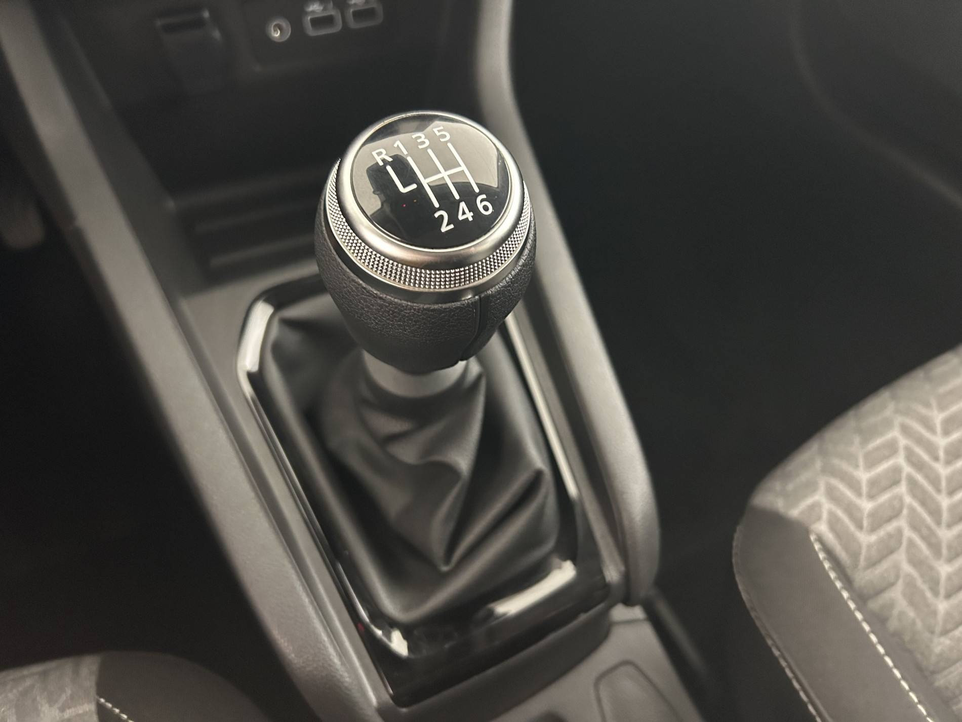 Vente en ligne Renault Clio 5 Clio TCe 90 au prix de 15 390 €