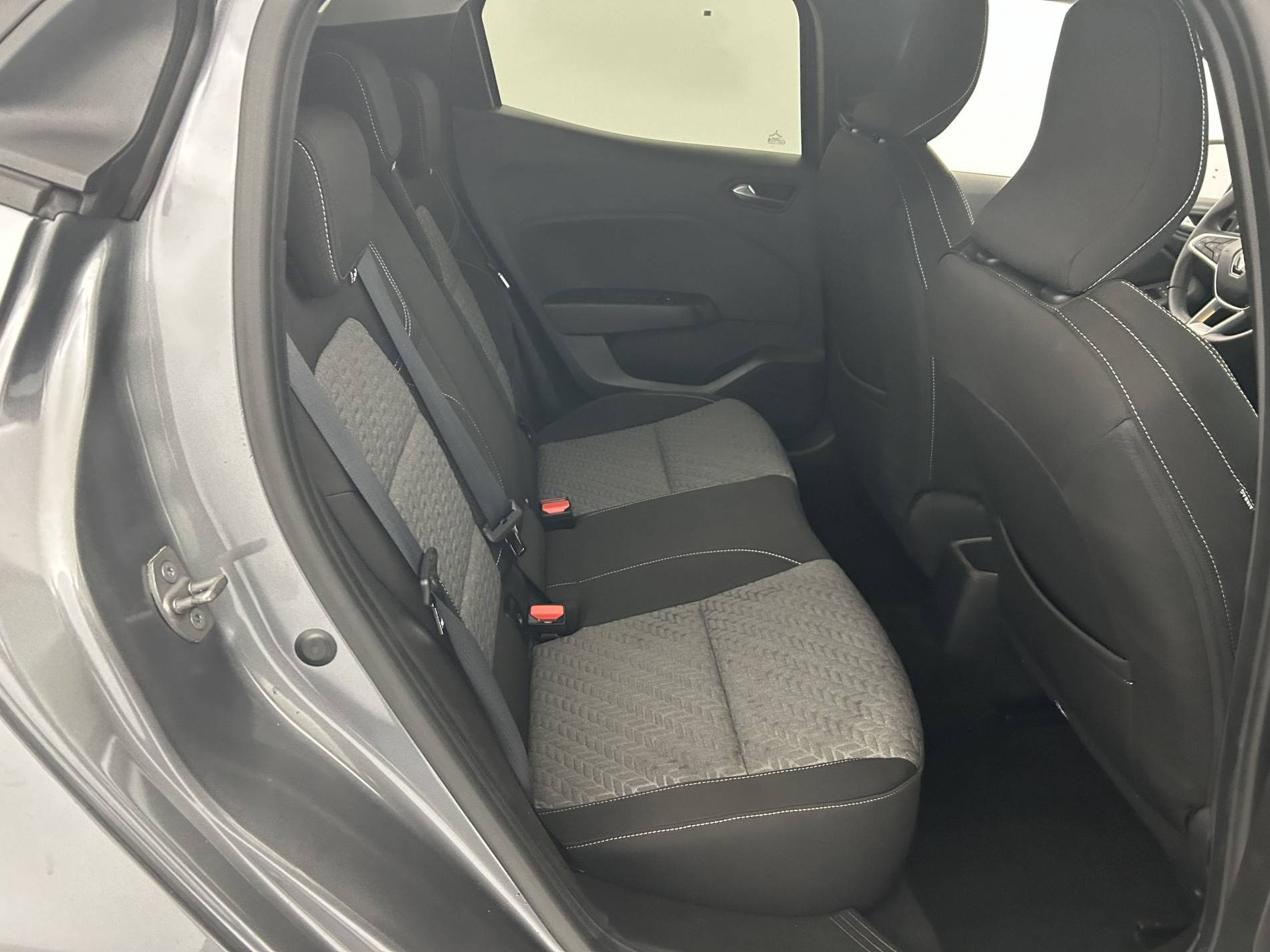 Vente en ligne Renault Clio 5 Clio TCe 90 au prix de 15 390 €