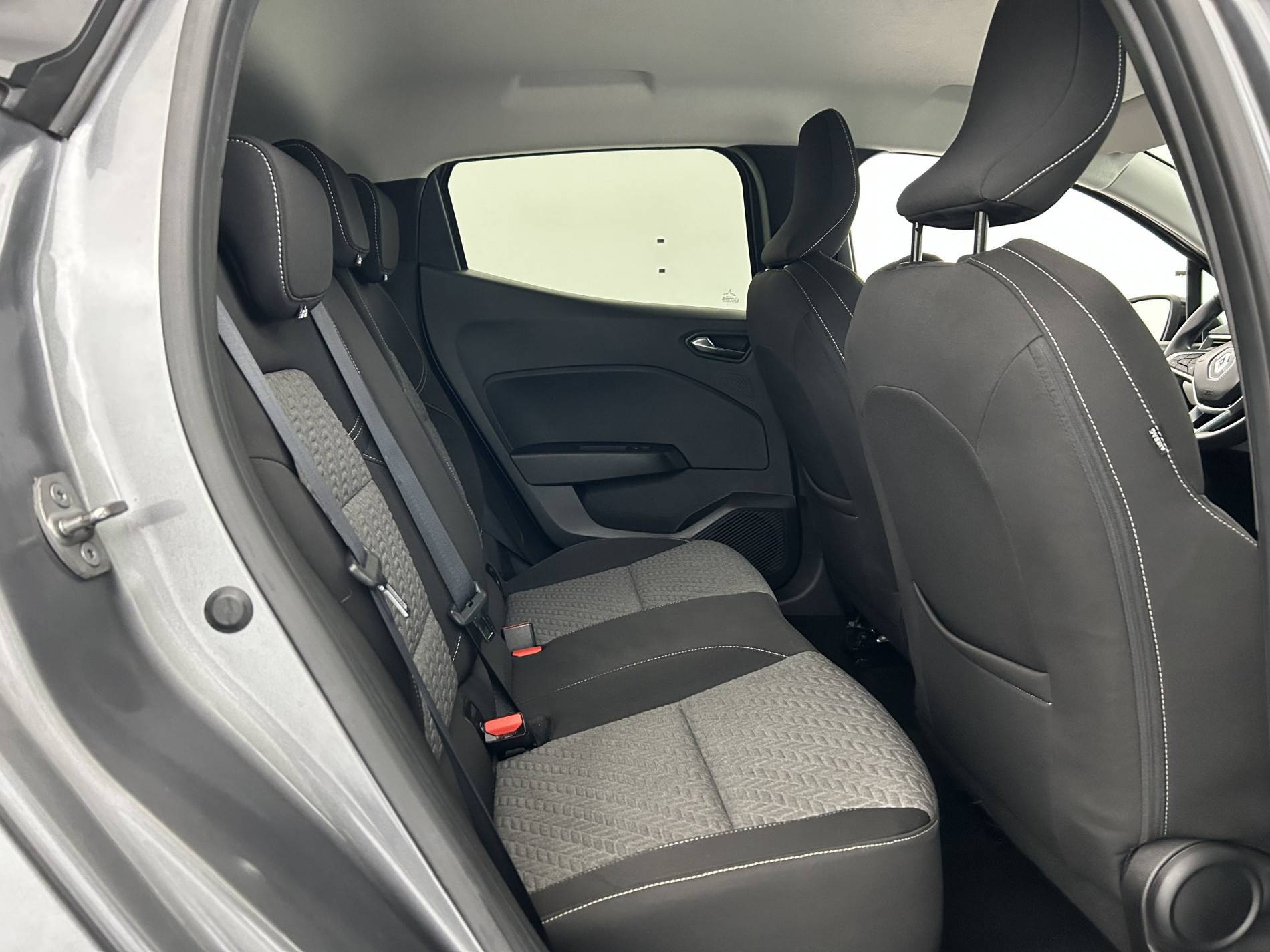 Vente en ligne Renault Clio 5 Clio TCe 90 au prix de 14 490 €