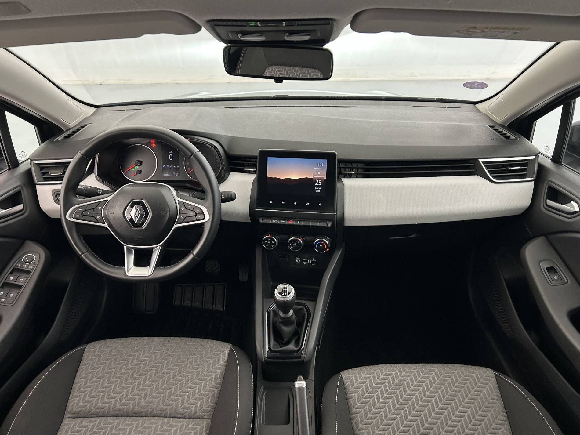 Vente en ligne Renault Clio 5 Clio TCe 90 au prix de 14 490 €