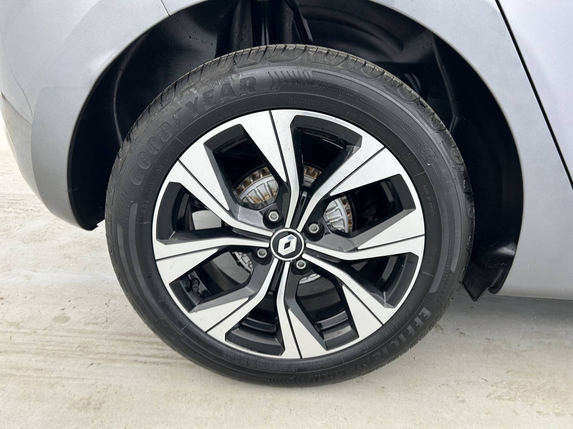 Vente en ligne Renault Clio 5 Clio TCe 90 au prix de 14 490 €