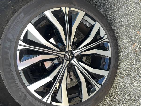 Vente en ligne Renault Austral  E-Tech full hybrid 200 GSR2 au prix de 43 990 €