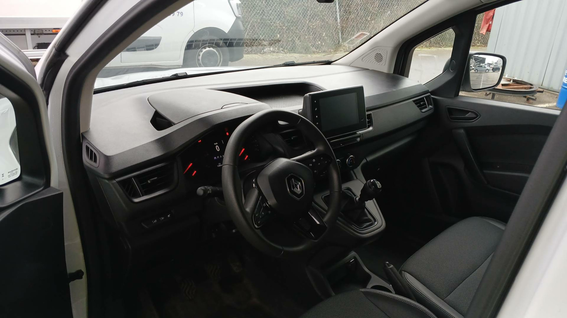 Vente en ligne Renault Kangoo Van  BLUE DCI 95 au prix de 19 890 €