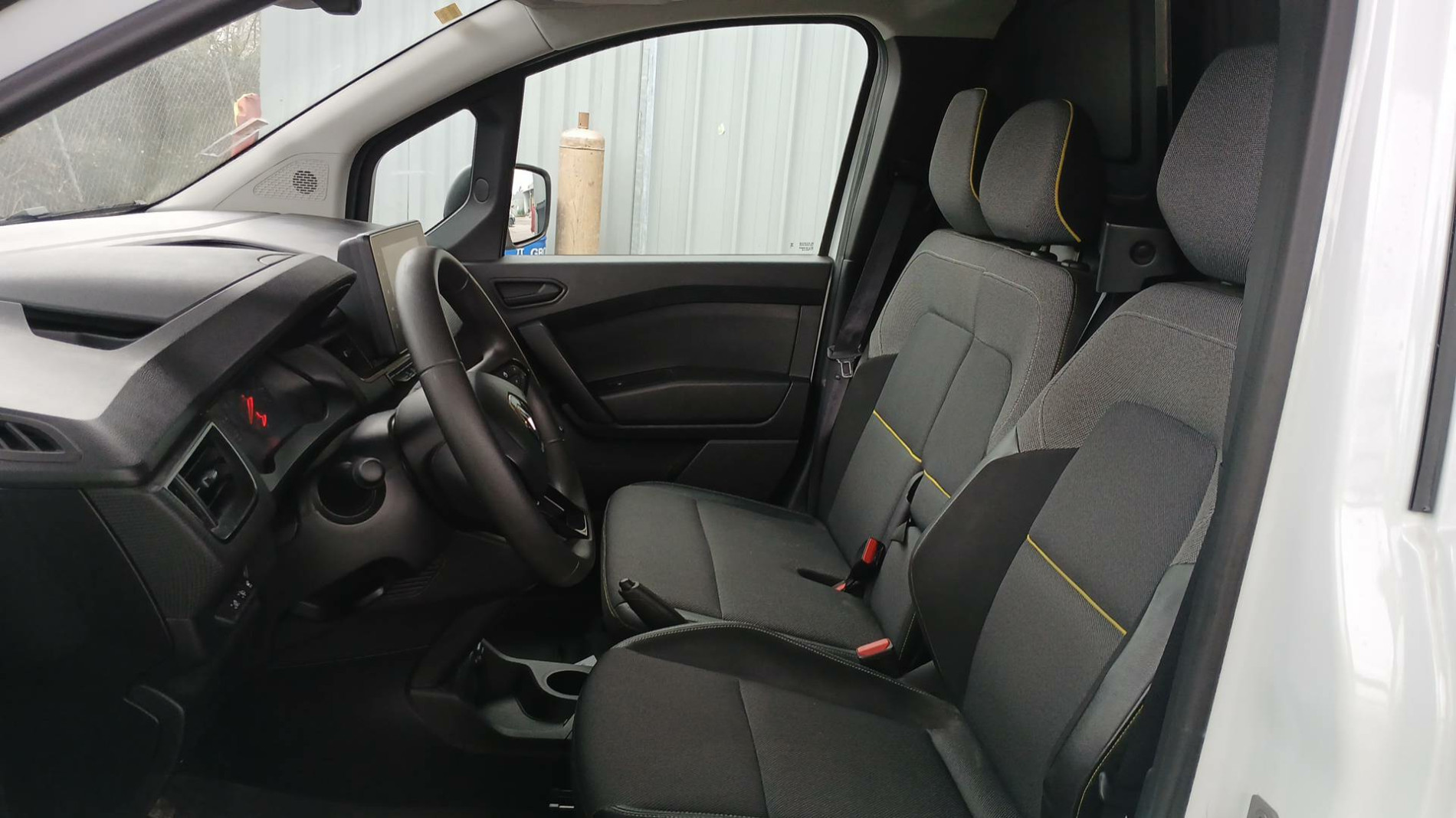 Vente en ligne Renault Kangoo Van  BLUE DCI 95 au prix de 19 890 €