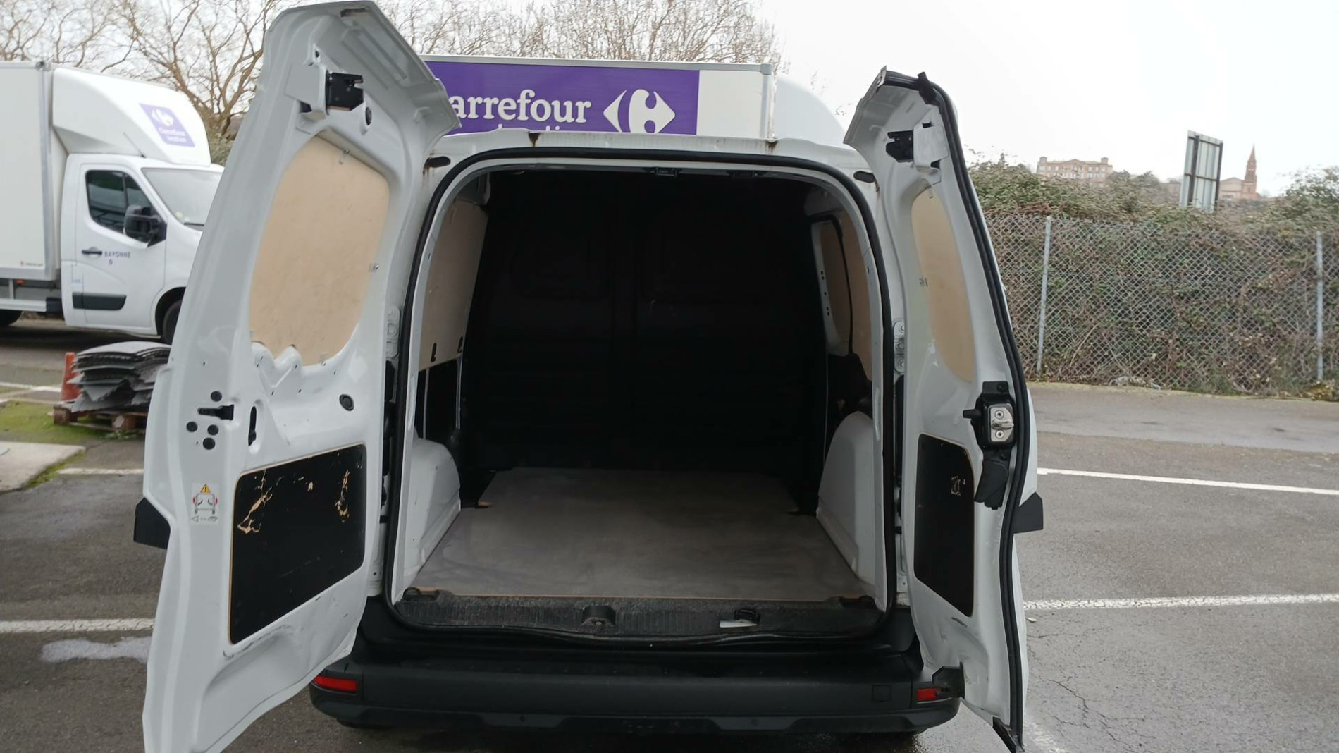 Vente en ligne Renault Kangoo Van  BLUE DCI 95 au prix de 19 890 €