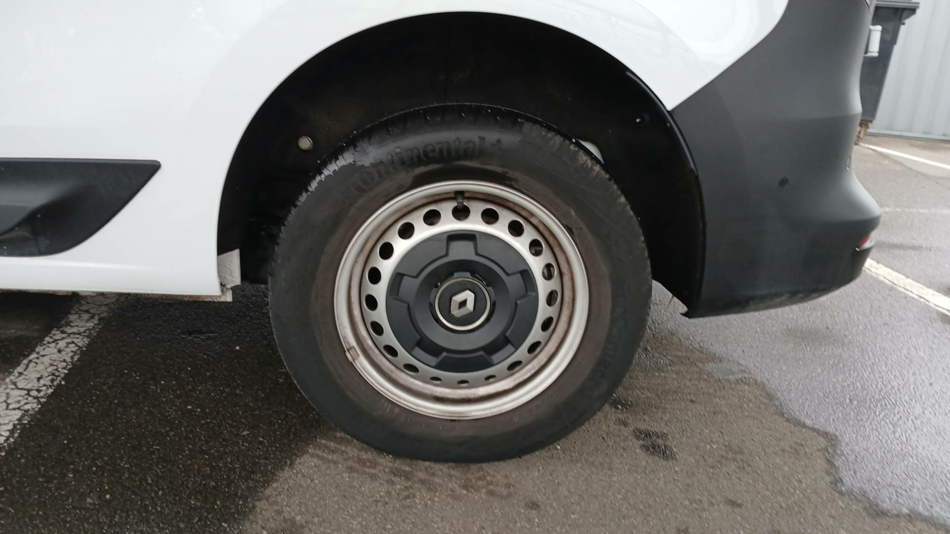 Vente en ligne Renault Kangoo Van  BLUE DCI 95 au prix de 19 890 €