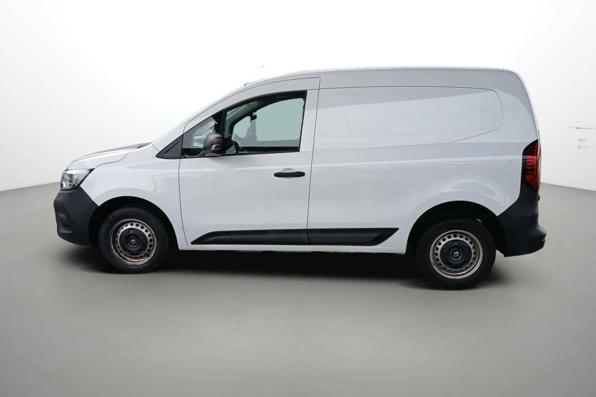 Vente en ligne Renault Kangoo Van  BLUE DCI 95 au prix de 19 890 €