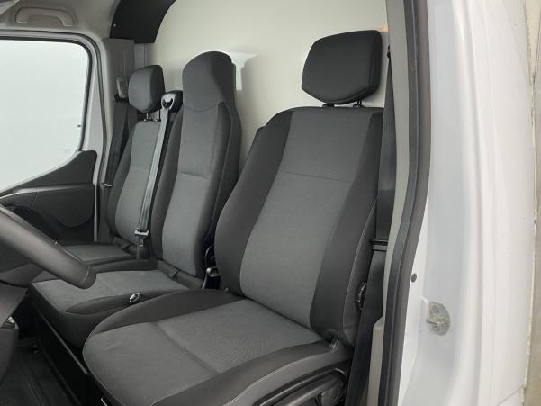 Vente en ligne Renault Master 3 Châssis Cabine MASTER PHC F3500 L3H1 ENERGY DCI 145 POUR TRANSF au prix de 24 990 €