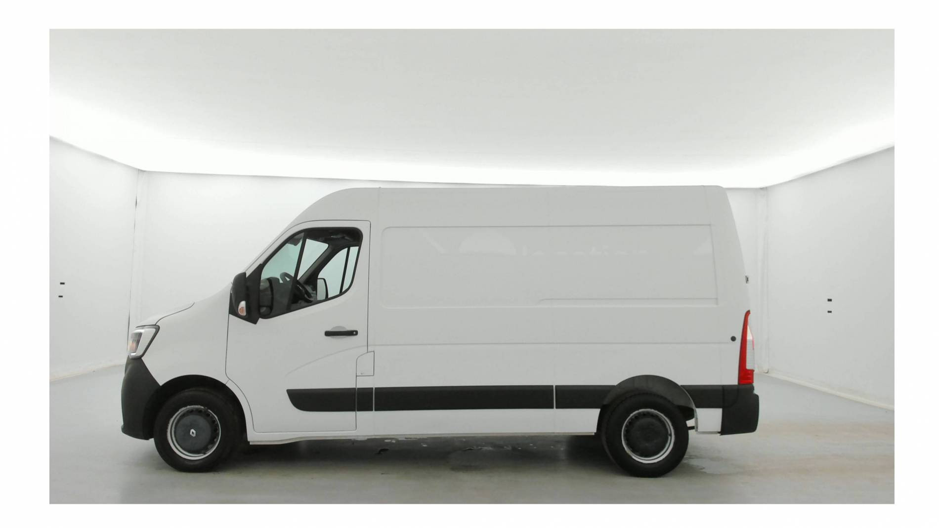 Renault Master Fourgon MASTER FGN TRAC F3500 L2H2 DCI 135 occasion de 2020 en vente à Brest