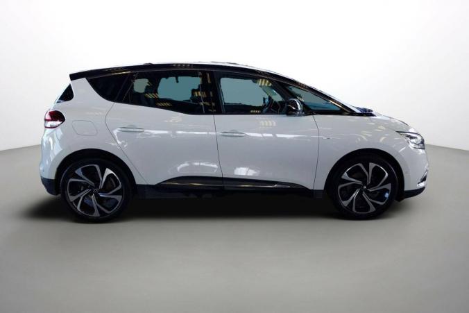 Vente en ligne Renault Scenic 4 Scenic TCe 140 FAP au prix de 17 390 €