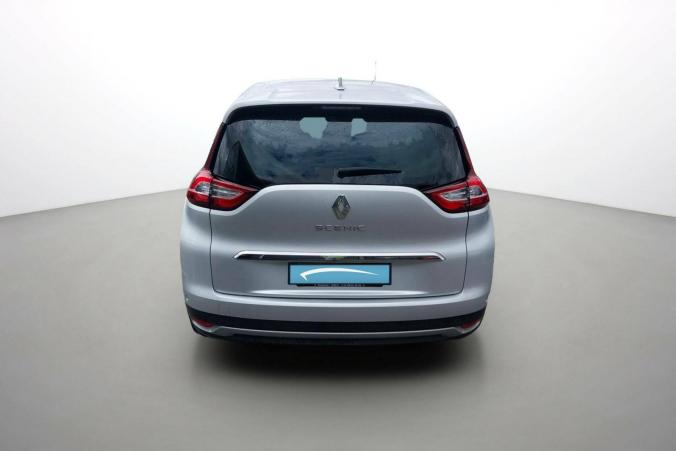 Vente en ligne Renault Grand Scenic 4 Grand Scenic TCe 140 EDC au prix de 25 790 €