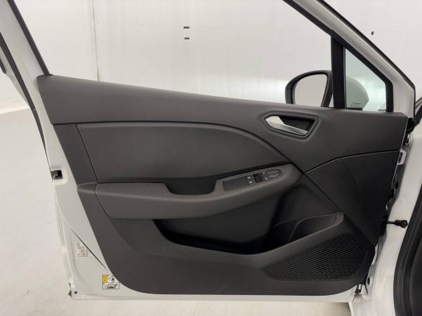 Vente en ligne Renault Clio 5 Clio SCe 65 - 21N au prix de 13 790 €