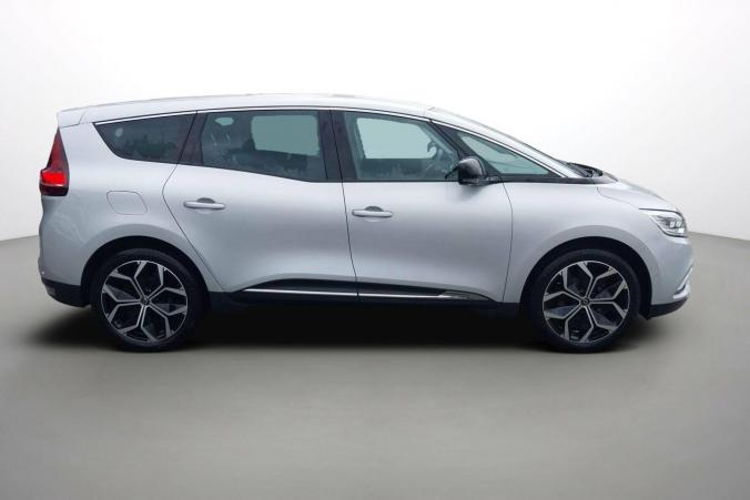 Vente en ligne Renault Grand Scenic 4 Grand Scenic TCe 140 EDC au prix de 25 790 €