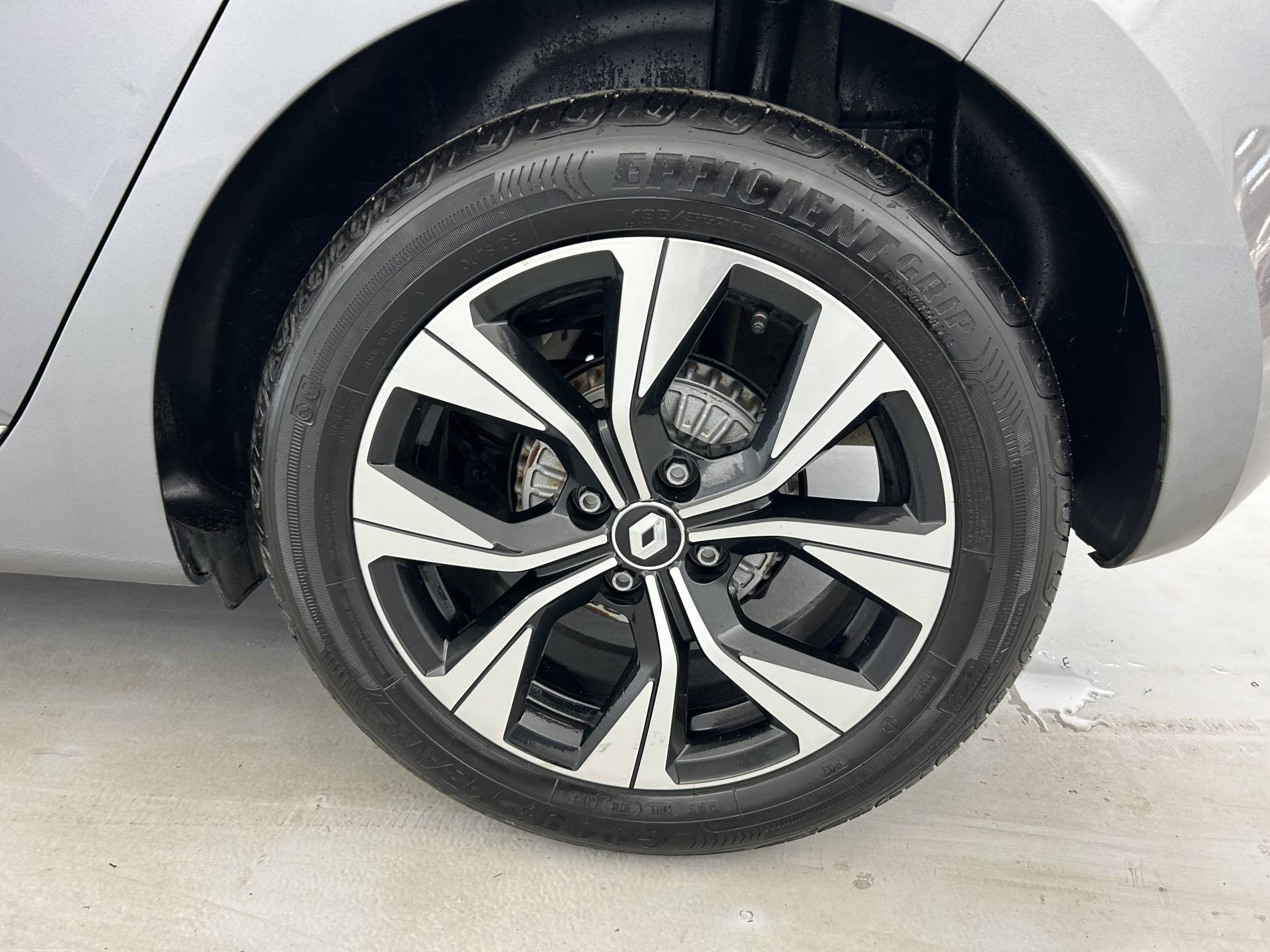 Vente en ligne Renault Clio 5 Clio TCe 90 au prix de 13 990 €