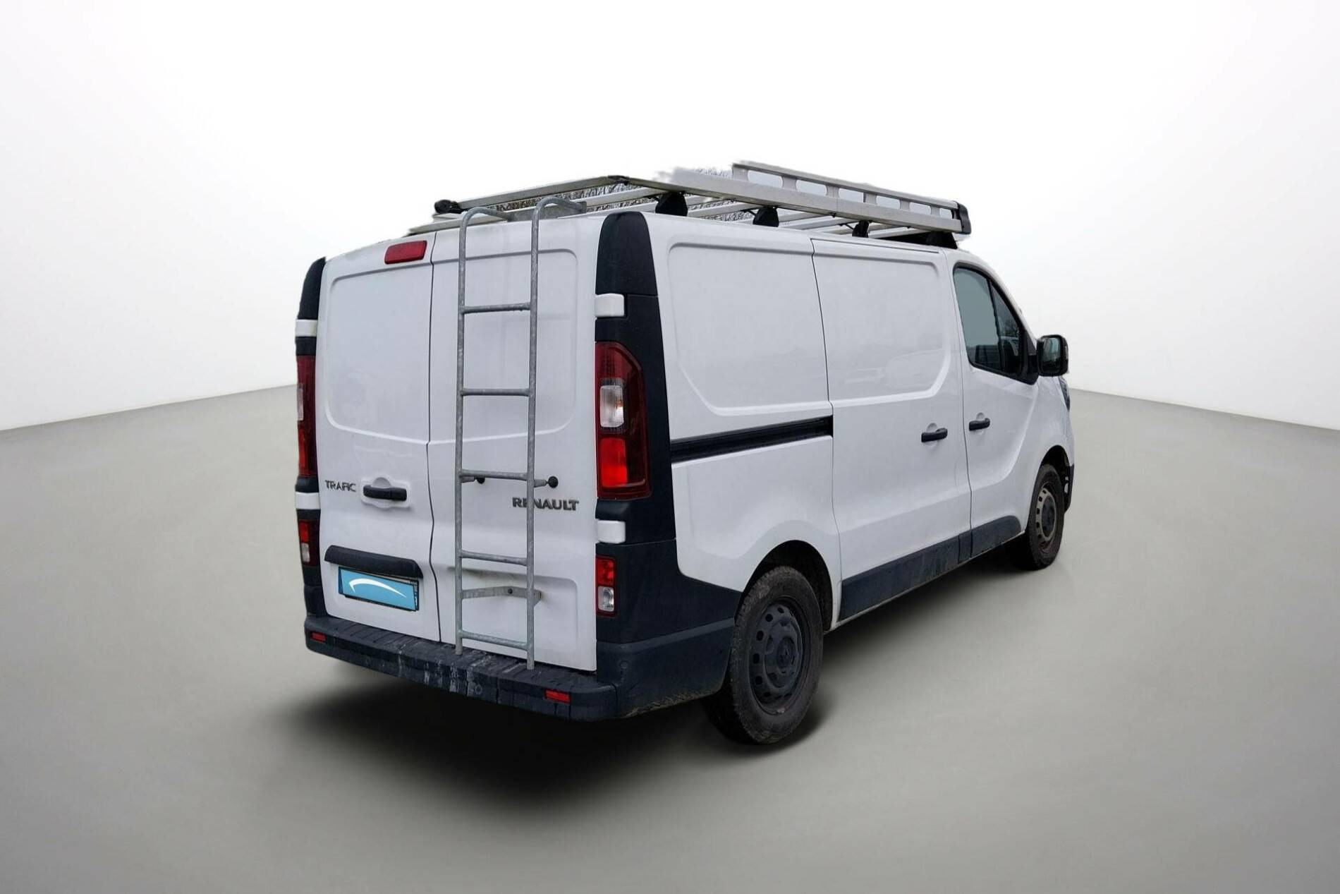 Vente en ligne Renault Trafic 3 Fourgon TRAFIC FGN L1H1 2800 KG BLUE DCI 110 au prix de 19 790 €