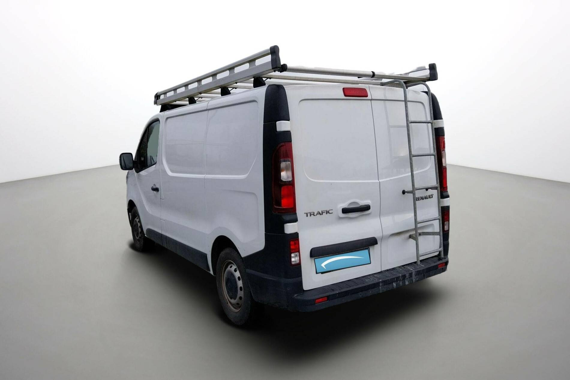 Vente en ligne Renault Trafic 3 Fourgon TRAFIC FGN L1H1 2800 KG BLUE DCI 110 au prix de 19 790 €