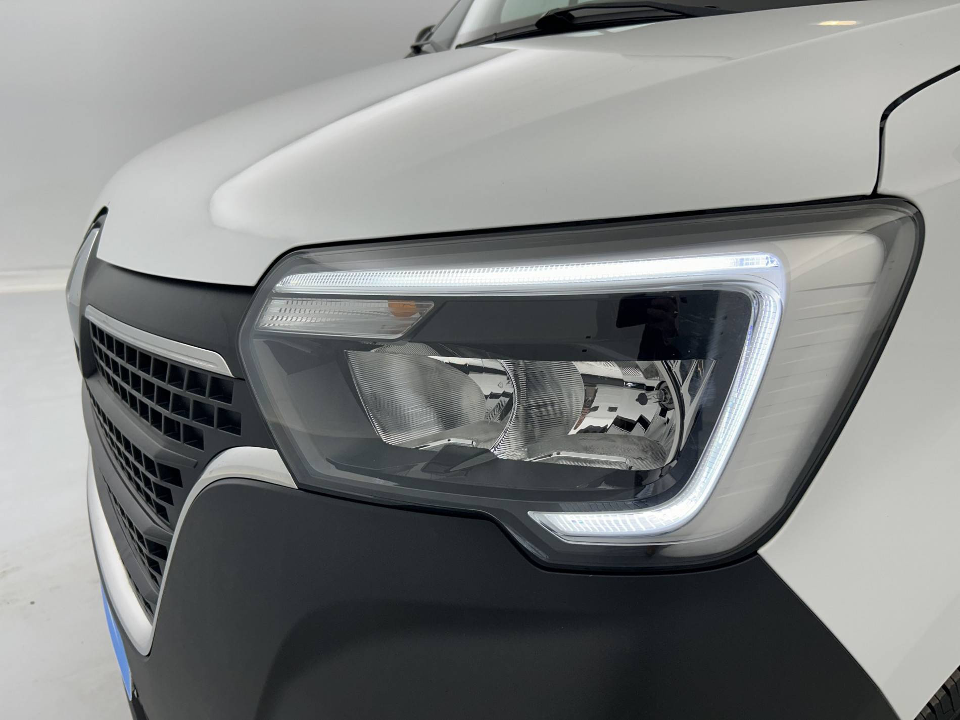 Vente en ligne Renault Master 3 Châssis Cabine MASTER PHC TRAC F3500 L3H1 BLUE DCI 145 EURO VI au prix de 28 790 €