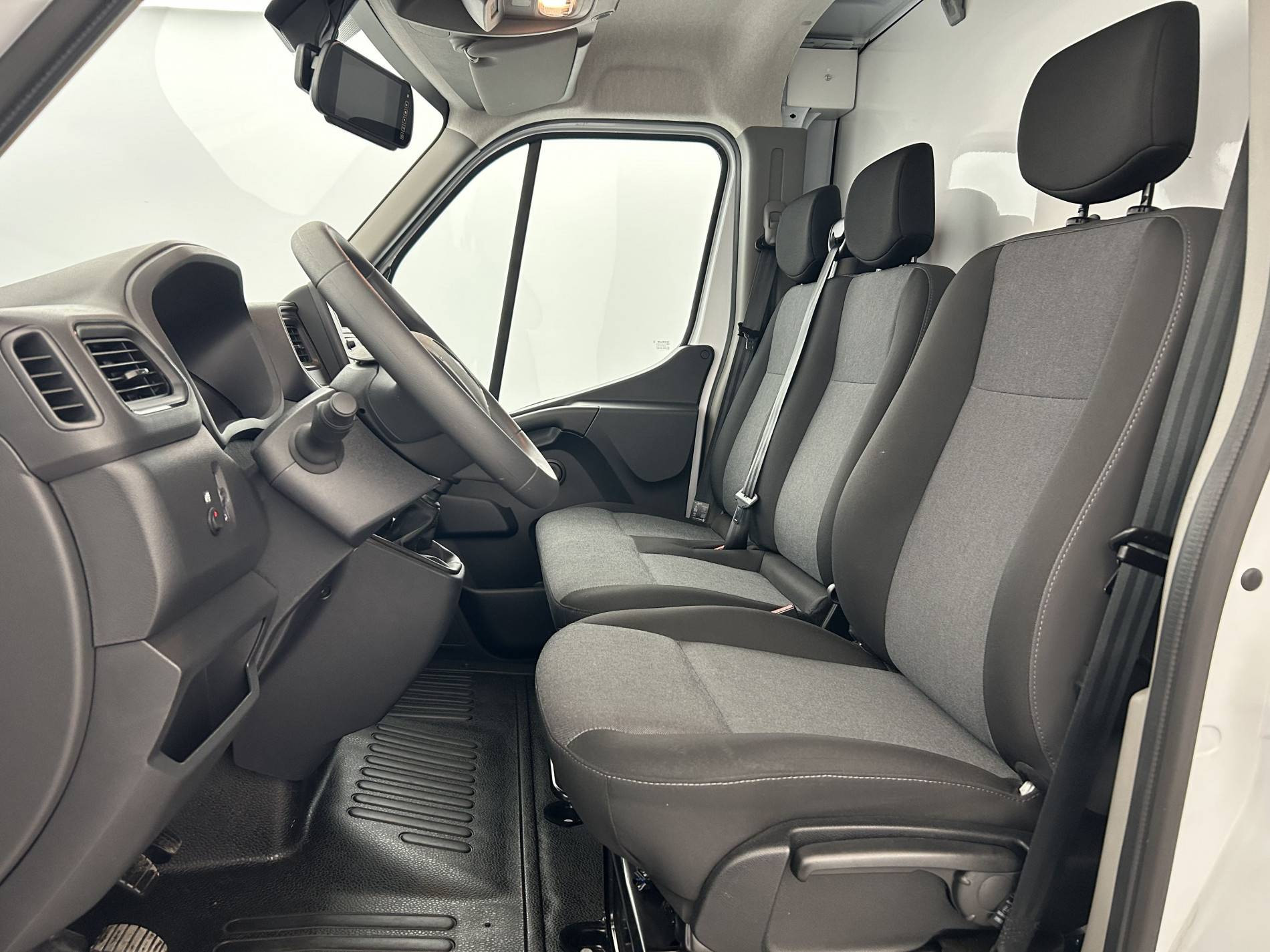 Vente en ligne Renault Master 3 Châssis Cabine MASTER PHC TRAC F3500 L3H1 BLUE DCI 145 EURO VI au prix de 28 790 €